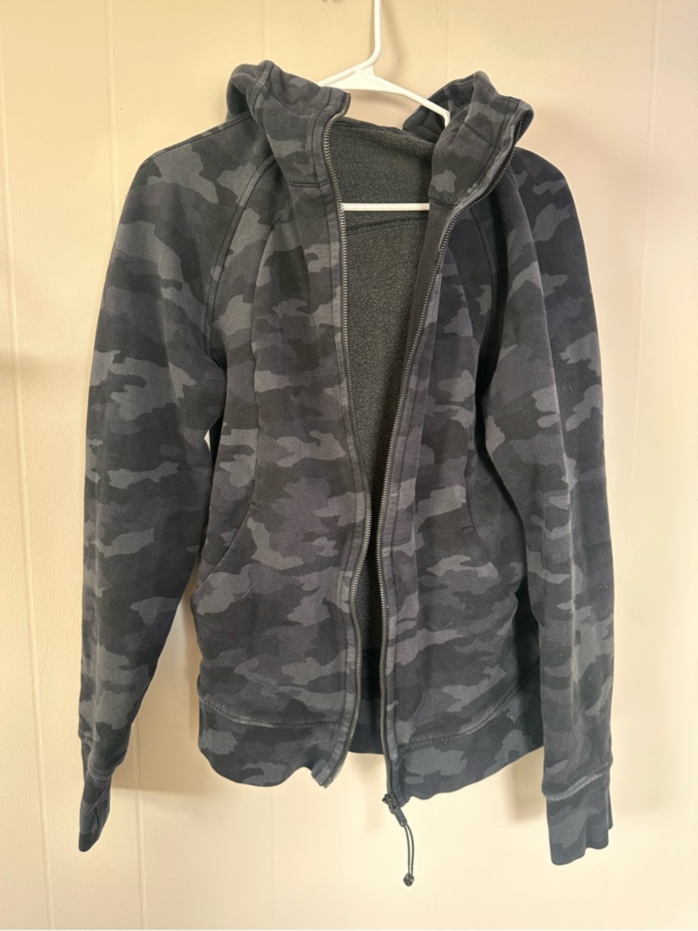 Lululemon Scuba Full Zip Hoodie- Heritage 365 Camo Deep Coal Multi - Picture 3 of 12